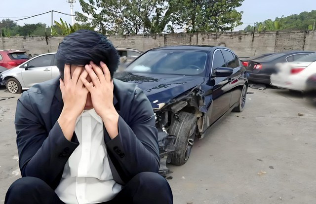 Người đàn ông mới mua BMW bị xe tải đâm thiệt hại 700 triệu đồng, bảo hiểm tuyên bố: Anh hãy tìm công ty bảo hiểm của đối phương