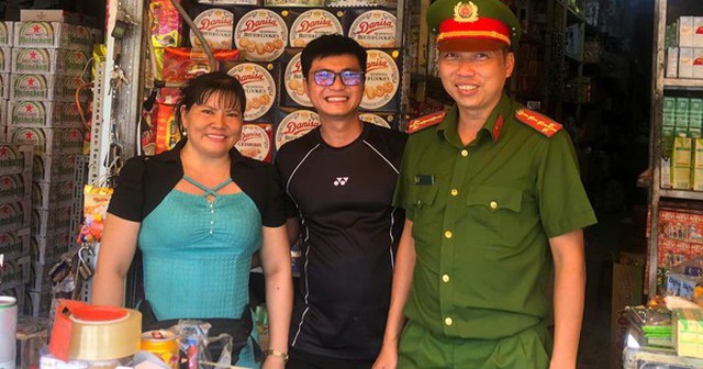 Người phụ nữ đến trình báo, công an Đồng Nai lập tức xác minh người thực hiện giao dịch chuyển khoản 200 triệu đồng từ tài khoản ngân hàng ACB Người phụ nữ đến trình báo, công an Đồng Nai lập tức xác minh người thực hiện giao dịch chuyển khoản 200 triệu đồng từ tài khoản ngân hàng ACB