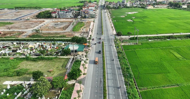 Hạ tầng giao thông Thanh Oai được đầu tư mạnh những năm qua.