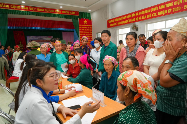 Doanh nghiệp “tăng tốc” với các dự án cộng đồng từ đầu năm 2025- Ảnh 4. Doanh nghiệp “tăng tốc” với các dự án cộng đồng từ đầu năm 2025- Ảnh 4.