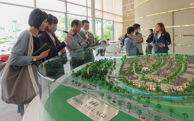 Trong vòng 1 tháng, khu vực này chiếm đến 96% lượng tiêu thụ sơ cấp, liên tục “vượt mặt” Tp.HCM về nguồn cung nhà phố - biệt thự Trong vòng 1 tháng, khu vực này chiếm đến 96% lượng tiêu thụ sơ cấp, liên tục “vượt mặt” Tp.HCM về nguồn cung nhà phố - biệt thự
