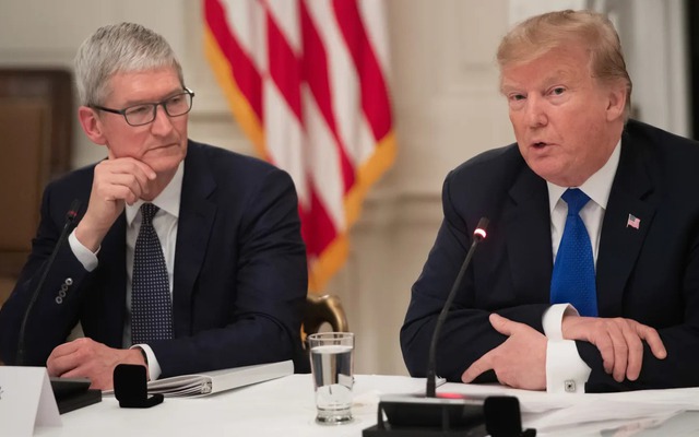 Tim Cook 'đùa kém vui', ông Trump đã căng: 'Anh nói đến đây với 500 tỷ USD, giờ lại xây dựng khắp Ấn Độ, tôi không muốn điều đó' Tim Cook 'đùa kém vui', ông Trump đã căng: 'Anh nói đến đây với 500 tỷ USD, giờ lại xây dựng khắp Ấn Độ, tôi không muốn điều đó'