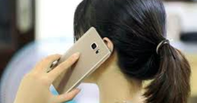 Nữ sinh mất trắng 3 tỉ đồng sau khi nghe cuộc gọi xưng "cán bộ công an" Nữ sinh mất trắng 3 tỉ đồng sau khi nghe cuộc gọi xưng "cán bộ công an"