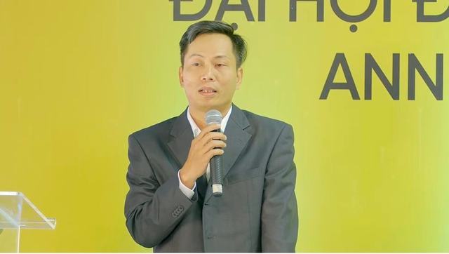 CEO Bách Hoá Xanh muốn bán bớt cổ phiếu Thế Giới Di Động (MWG) khi giá tăng mạnh CEO Bách Hoá Xanh muốn bán bớt cổ phiếu Thế Giới Di Động (MWG) khi giá tăng mạnh