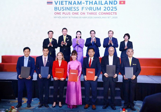 Hãng hàng không của tỷ phú Nguyễn Thị Phương Thảo sẽ chuyển giao 50 tàu bay Boeing 737 cho Vietjet Thái Lan Hãng hàng không của tỷ phú Nguyễn Thị Phương Thảo sẽ chuyển giao 50 tàu bay Boeing 737 cho Vietjet Thái Lan
