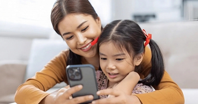 Một người mẹ nếu đủ khôn ngoan sẽ không đăng 5 điều này về con lên mạng xã hội, kẻo con chịu thiệt thòi lớn Một người mẹ nếu đủ khôn ngoan sẽ không đăng 5 điều này về con lên mạng xã hội, kẻo con chịu thiệt thòi lớn