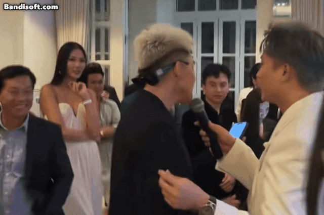 Mỹ nam Việt hút gần 70 triệu view chỉ nhờ 1 cái liếc xéo, duyên dáng thế này thì ai chịu nổi Mỹ nam Việt hút gần 70 triệu view chỉ nhờ 1 cái liếc xéo, duyên dáng thế này thì ai chịu nổi