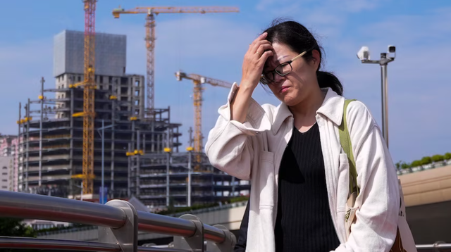 Người phụ nữ chi 4 tỷ đồng mua nhà, vừa vào ở đã bị yêu cầu dọn đi vì trong diện giải tỏa, tòa tuyên bố: Chủ cũ không cần bồi thường Người phụ nữ chi 4 tỷ đồng mua nhà, vừa vào ở đã bị yêu cầu dọn đi vì trong diện giải tỏa, tòa tuyên bố: Chủ cũ không cần bồi thường