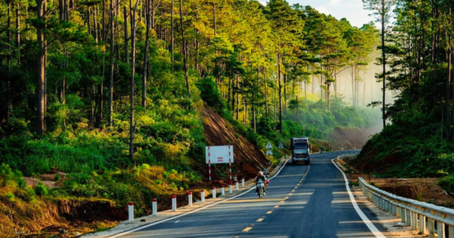 Từng "sốt đất" và được ví như Đà Lạt thứ 2 của Tây Nguyên, nơi đây sắp đấu thầu tìm chủ cho 7 dự án khu đô thị, tổng diện tích 1.860ha Từng "sốt đất" và được ví như Đà Lạt thứ 2 của Tây Nguyên, nơi đây sắp đấu thầu tìm chủ cho 7 dự án khu đô thị, tổng diện tích 1.860ha