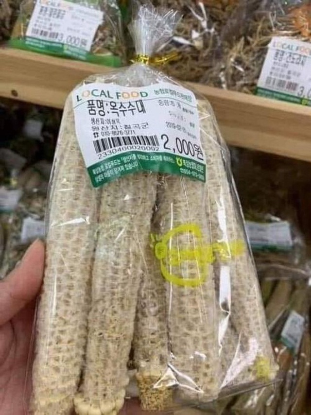 Thứ ‘cùi bắp’ vứt đầy ngoài ruộng ở Việt Nam được bán ở siêu thị Hàn Quốc, giá hàng trăm nghìn đồng/kg- Ảnh 2. Thứ ‘cùi bắp’ vứt đầy ngoài ruộng ở Việt Nam được bán ở siêu thị Hàn Quốc, giá hàng trăm nghìn đồng/kg- Ảnh 2.