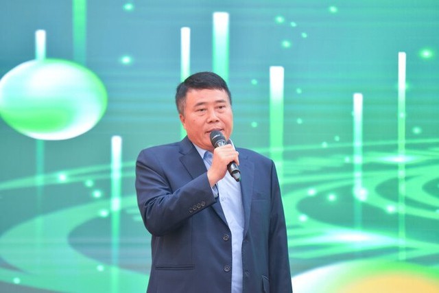 Ông chủ 'Heo ăn chay' mang đồ cơ khí ra nước ngoài, nhắm tới 'miếng bánh' 310 tỷ USD cho mục tiêu doanh thu 10.000 tỷ Ông chủ 'Heo ăn chay' mang đồ cơ khí ra nước ngoài, nhắm tới 'miếng bánh' 310 tỷ USD cho mục tiêu doanh thu 10.000 tỷ