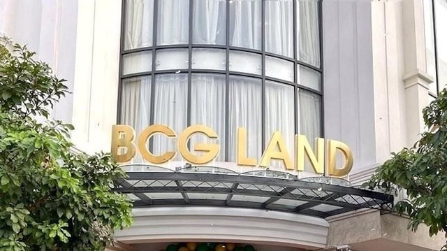 Lãnh đạo của BCG Land đồng loạt từ nhiệm, HĐQT từ 11 người chỉ còn Chủ tịch, 1 Thành viên và 1 người đã bị khởi tố Lãnh đạo của BCG Land đồng loạt từ nhiệm, HĐQT từ 11 người chỉ còn Chủ tịch, 1 Thành viên và 1 người đã bị khởi tố