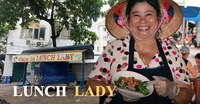 Tình hình quán ăn tại TP.HCM của "Lunch Lady" sau khi chủ quán mất ở nước ngoài, tiết lộ bất ngờ từ hàng xóm Tình hình quán ăn tại TP.HCM của "Lunch Lady" sau khi chủ quán mất ở nước ngoài, tiết lộ bất ngờ từ hàng xóm