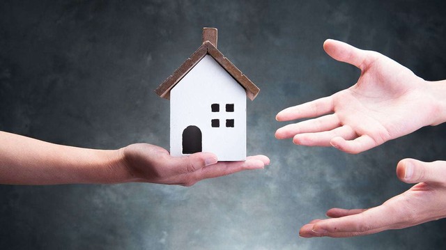 Buồn vì 28 tuổi phải nhận thừa kế 1 căn nhà- Ảnh 1. Buồn vì 28 tuổi phải nhận thừa kế 1 căn nhà- Ảnh 1.