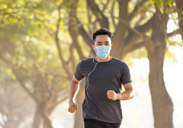 Dịch Covid-19 trở lại, mỗi ngày dành 30 phút cho 5 bài tập tăng đề kháng để tự trang bị "lá chắn sức khỏe" Dịch Covid-19 trở lại, mỗi ngày dành 30 phút cho 5 bài tập tăng đề kháng để tự trang bị "lá chắn sức khỏe"