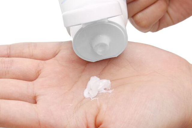 Thu hồi toàn quốc lô sữa rửa mặt Adaphil Gentle Skin Cleanser vì vi phạm chất lượng nghiêm trọng Thu hồi toàn quốc lô sữa rửa mặt Adaphil Gentle Skin Cleanser vì vi phạm chất lượng nghiêm trọng