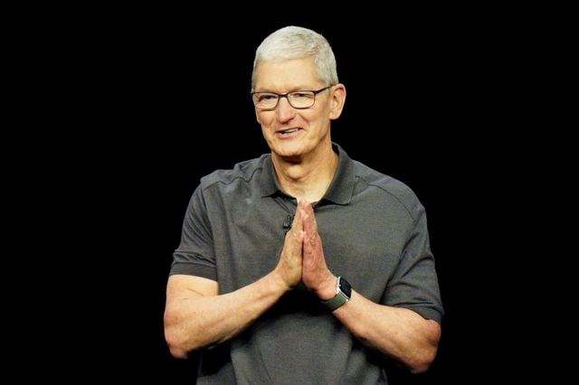 Tim Cook: "Gần như mọi sản phẩm Apple đều đến từ Việt Nam" - Giữa nguy khốn, công ty lại tìm được chân ái? Tim Cook: "Gần như mọi sản phẩm Apple đều đến từ Việt Nam" - Giữa nguy khốn, công ty lại tìm được chân ái?