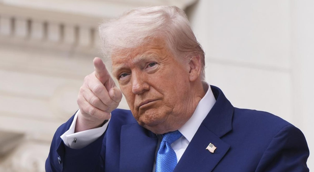 Cuộc chiến pháp lý giữa ông Trump với Tòa Thương mại Mỹ: Phía tổng thống "san bằng cách biệt" sau khi phán quyết của Tòa bị tạm hoãn thi hành Cuộc chiến pháp lý giữa ông Trump với Tòa Thương mại Mỹ: Phía tổng thống "san bằng cách biệt" sau khi phán quyết của Tòa bị tạm hoãn thi hành