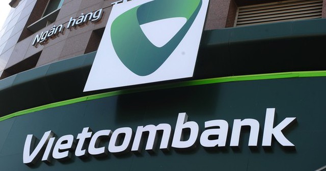 Vietcombank cập nhật thông tin thu phí một dịch vụ chuyển tiền online