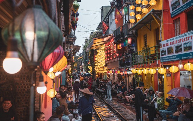 Kinh tế đêm tại Việt Nam: Khách vẫn hỏi chơi gì sau 22h?