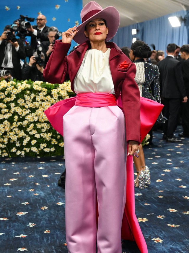 MET GALA 2025: Cuộc chơi tái định nghĩa thời trang của những ông lớn Marc Jacobs, Tory Burch, Boss, Chopard- Ảnh 4. MET GALA 2025: Cuộc chơi tái định nghĩa thời trang của những ông lớn Marc Jacobs, Tory Burch, Boss, Chopard- Ảnh 4.