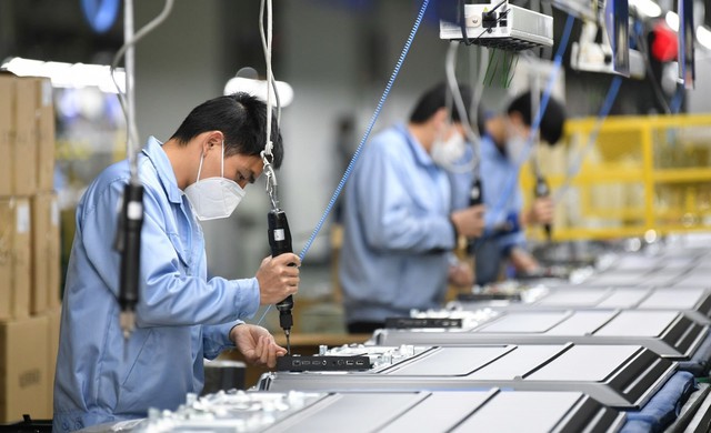 Sếp FPT lý giải vì sao hơn 110.000 doanh nghiệp biến mất 5 tháng đầu năm 2025 nhưng chỉ số kinh tế vẫn tăng cao Sếp FPT lý giải vì sao hơn 110.000 doanh nghiệp biến mất 5 tháng đầu năm 2025 nhưng chỉ số kinh tế vẫn tăng cao