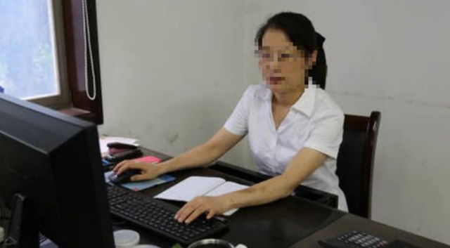 Nữ kế toán và thủ quỹ lương thấp nhưng có hơn 13 tỷ đồng mua biệt thự, 9,4 tỷ đồng gửi tiết kiệm: Cảnh sát điều tra vạch trần chiêu thức biển thủ hơn 175 tỷ đồng Nữ kế toán và thủ quỹ lương thấp nhưng có hơn 13 tỷ đồng mua biệt thự, 9,4 tỷ đồng gửi tiết kiệm: Cảnh sát điều tra vạch trần chiêu thức biển thủ hơn 175 tỷ đồng