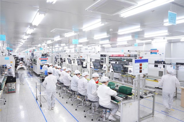 Shark Phú hé lộ “sốc”: Sunhouse xuất khẩu hàng chục triệu sản phẩm, chinh phục loạt thị trường khó tính bậc nhất thế giới nhưng vẫn chưa vào được các dự án bất động sản Việt- Ảnh 2.