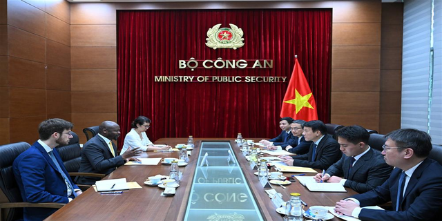 Bộ công an vừa làm việc với lãnh đạo Google- Ảnh 1.