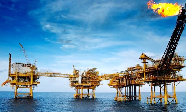 “Đại gia” dầu khí có backlog khổng lồ hơn 100.000 tỷ, cổ phiếu tăng mạnh, vốn hóa chưa bằng tiền mặt đang nắm giữ “Đại gia” dầu khí có backlog khổng lồ hơn 100.000 tỷ, cổ phiếu tăng mạnh, vốn hóa chưa bằng tiền mặt đang nắm giữ