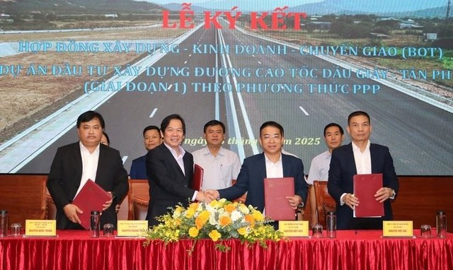 Tập đoàn Sơn Hải ký hợp đồng BOT dự án đường bộ cao tốc hơn 8.400 tỷ đồng Tập đoàn Sơn Hải ký hợp đồng BOT dự án đường bộ cao tốc hơn 8.400 tỷ đồng