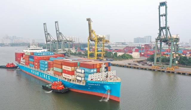 DN sở hữu đội tàu Container lớn nhất Việt Nam muốn chia cổ tức tổng tỷ lệ 40%, cổ phiếu tăng hơn 50% từ đầu năm DN sở hữu đội tàu Container lớn nhất Việt Nam muốn chia cổ tức tổng tỷ lệ 40%, cổ phiếu tăng hơn 50% từ đầu năm
