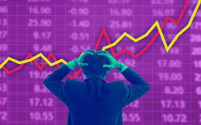 VN-Index đang "băng băng" tiến tới đỉnh cũ bất ngờ “quay xe”, điều gì đang diễn ra? VN-Index đang "băng băng" tiến tới đỉnh cũ bất ngờ “quay xe”, điều gì đang diễn ra?