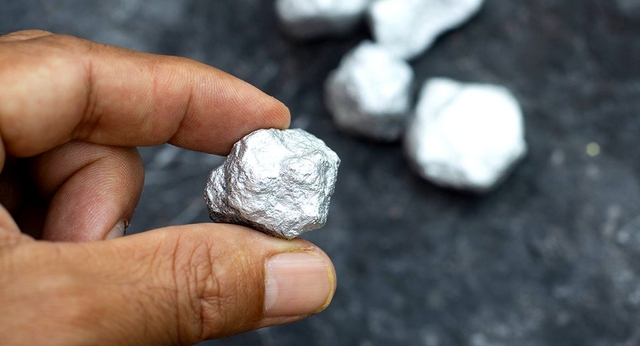 Kim loại từng đắt hơn vàng đưa Nga lên vị trí thống trị toàn cầu: 5 gram cũng làm nên chuyện!- Ảnh 1.