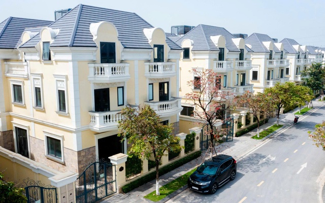 Người thành đạt chọn mua biệt thự: Trào lưu hay chiến lược đầu tư dài hạn? Người thành đạt chọn mua biệt thự: Trào lưu hay chiến lược đầu tư dài hạn?