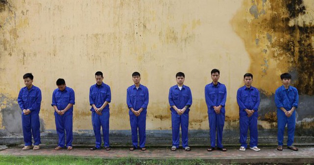 Dùng nhẫn kim cương mỹ ký, mô hình khóa siêu xe... để lừa đầu tư tiền ảo hơn 2.600 tỉ đồng Dùng nhẫn kim cương mỹ ký, mô hình khóa siêu xe... để lừa đầu tư tiền ảo hơn 2.600 tỉ đồng