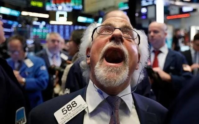 Một mã ngân hàng bị tự doanh CTCK bán ròng đột biến trong phiên VN-Index vượt 1.600 điểm
