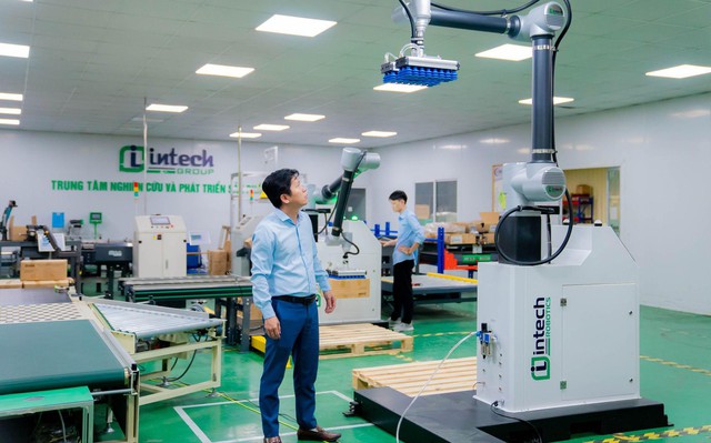 Khát vọng phổ cập robot: Hành trình của doanh nhân Hoàng Hữu Thắng