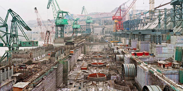 Di dời 1,4 triệu người dân khỏi 13 thành phố và 1.350 ngôi làng vì siêu dự án 37 tỷ USD, công nghệ xây dựng đằng sau gây choáng- Ảnh 1. Di dời 1,4 triệu người dân khỏi 13 thành phố và 1.350 ngôi làng vì siêu dự án 37 tỷ USD, công nghệ xây dựng đằng sau gây choáng- Ảnh 1.