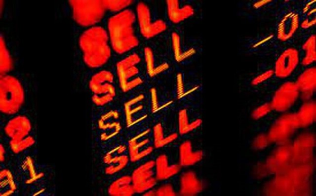 Khối ngoại tiếp đà bán ròng mạnh tay hơn 800 tỷ, đâu là tâm điểm?