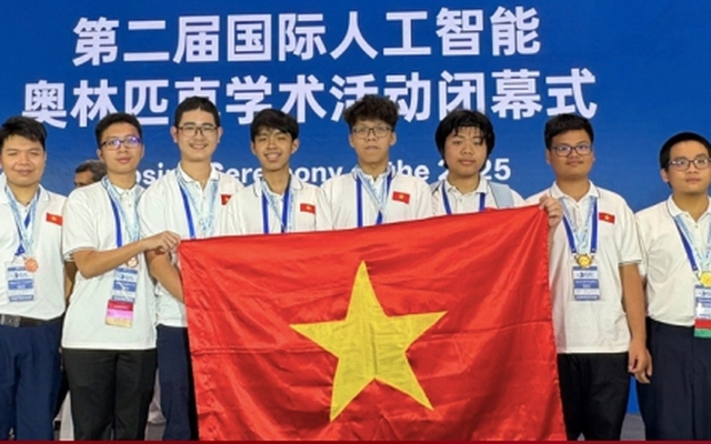 8 học sinh Việt Nam giành 7 huy chương Olympic AI quốc tế