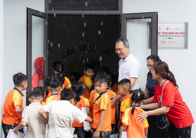 Các tập đoàn công nghệ bắt tay cải thiện điều kiện học tập cho thế hệ tương lai