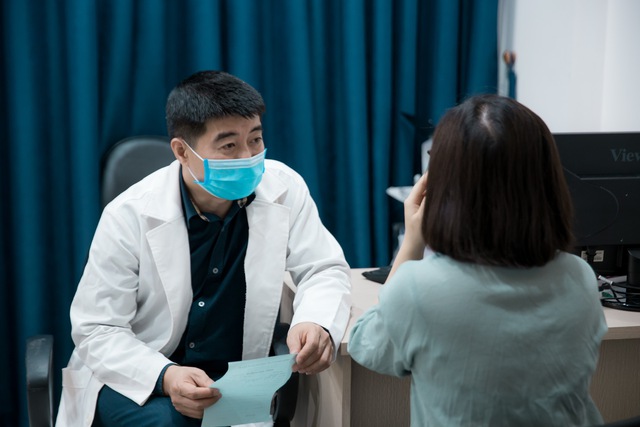 Đằng sau "hào quang bác sĩ nội trú": Cuộc "đánh úp" bệnh nhân và chuyện chọn ngành- Ảnh 3. Đằng sau "hào quang bác sĩ nội trú": Cuộc "đánh úp" bệnh nhân và chuyện chọn ngành- Ảnh 3.