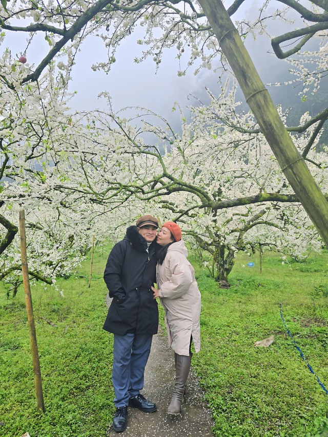 "Đại gia chè lam" kể cuộc sống hôn nhân "bê bát cơm, cúi gằm mặt xuống ăn": Bỗng dưng lại được xin vía- Ảnh 5. "Đại gia chè lam" kể cuộc sống hôn nhân "bê bát cơm, cúi gằm mặt xuống ăn": Bỗng dưng lại được xin vía- Ảnh 5.