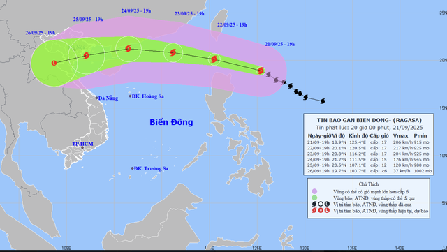 Cảnh báo nguy cơ mưa dông gió lốc trước khi siêu bão số 9 Ragasa đổ bộ: Các tỉnh nào sẽ chịu ảnh hưởng mạnh nhất?- Ảnh 1. Cảnh báo nguy cơ mưa dông gió lốc trước khi siêu bão số 9 Ragasa đổ bộ: Các tỉnh nào sẽ chịu ảnh hưởng mạnh nhất?- Ảnh 1.
