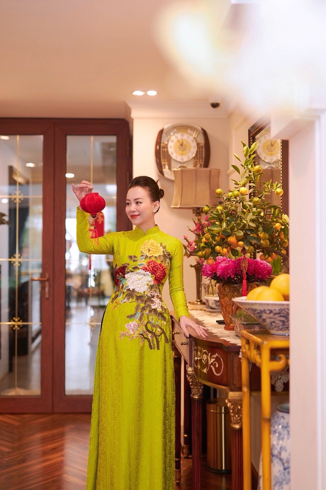 Bí mật về chiếc áo dài viral ngày 2/9: Chuyện chưa kể của NTK Nguyễn Thơ Thơ- Ảnh 6.