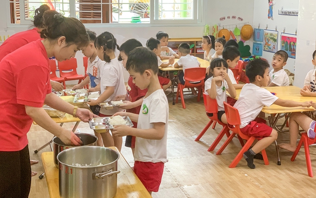 Luật hóa dinh dưỡng học đường từ góc nhìn chuyên gia Đức, Anh, Nhật, Trung Quốc