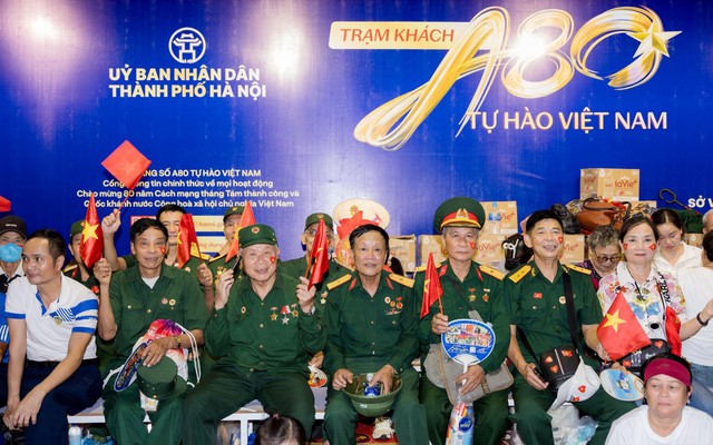 Dấu ấn Long Châu tại A80: Lan tỏa yêu thương, sẻ chia, gắn kết dân tộc