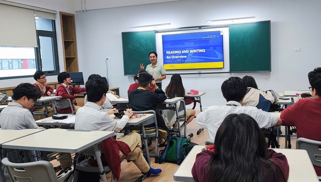 Cuộc sống hiện tại của Quán quân Đường Lên Đỉnh Olympia từng được mệnh danh là “ông tổ nghề rửa bát”, về nước sau 14 năm vô địch - Ảnh 5.