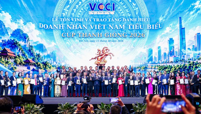 Chủ tịch CMC được vinh danh Doanh nhân Việt Nam tiêu biểu - Ảnh 3.